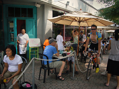 Clarendon Street Scene