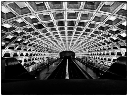 VA Square Metro