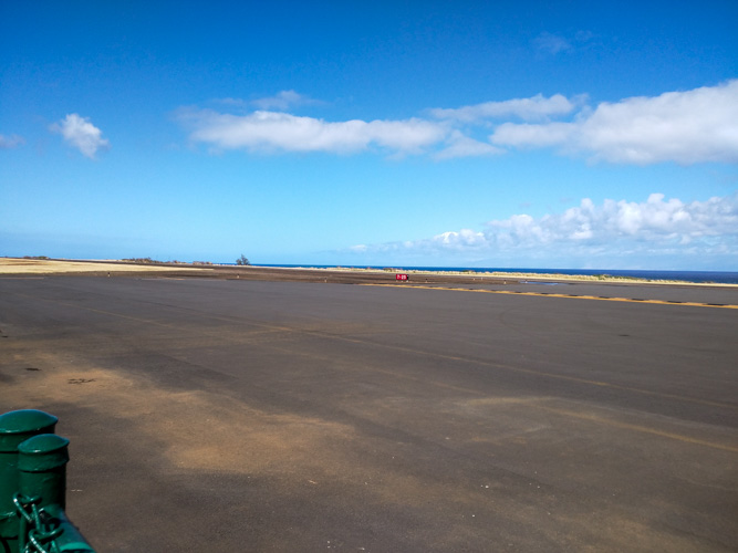 The Upolu Airport. n the early days of aviation in Hawaii, Upolu Airport was an airstrip known as Suiter Field, The U.S. Signal Corps maintained a communication station there. I haven't a clue why the state still maintains it.